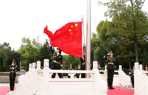 全国堪称最难剥的三种水果皮，肯为你剥这些水果的肯定是真爱了